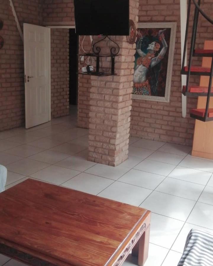 Villa Africa Guesthouse Tsumeb Bagian luar foto
