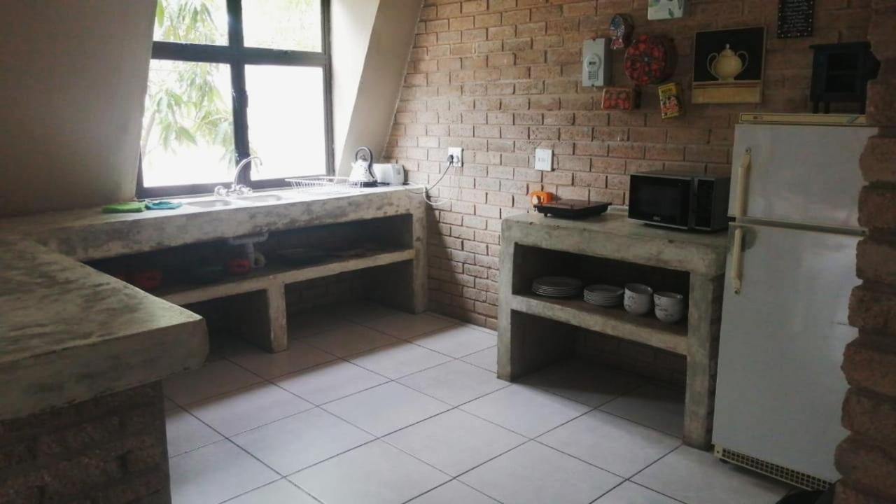 Villa Africa Guesthouse Tsumeb Bagian luar foto