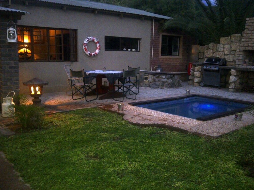 Villa Africa Guesthouse Tsumeb Bagian luar foto